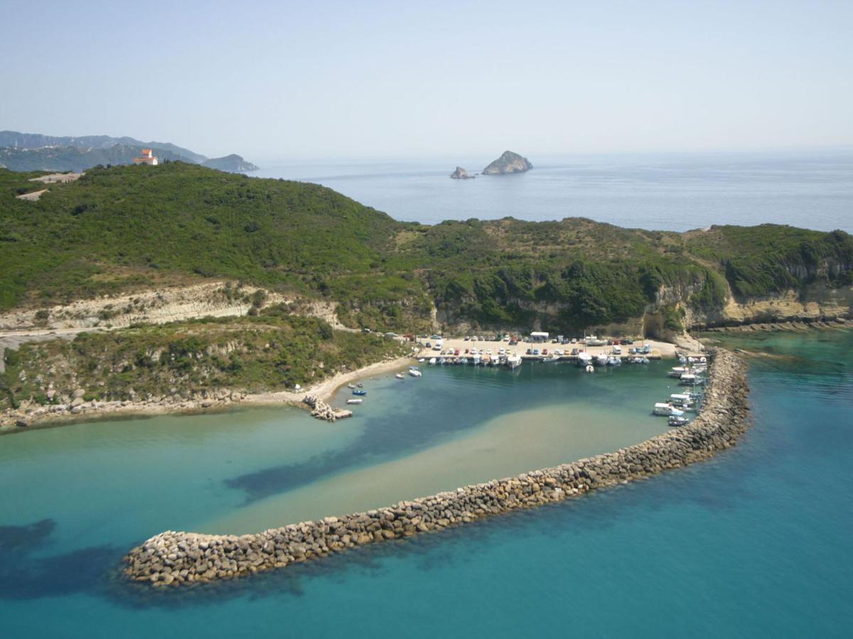 Villa Quietude 阿吉欧史芬尼 外观 照片